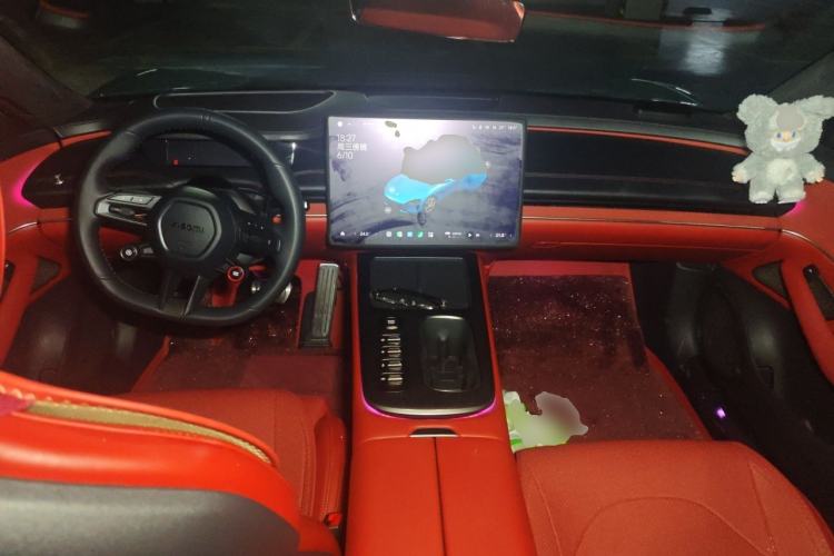 Used Xiaomi Auto SU7 2024 Four-Wheel Drive Ultra-Long Range Advanced Intelligent Driving Max Edition Center Console