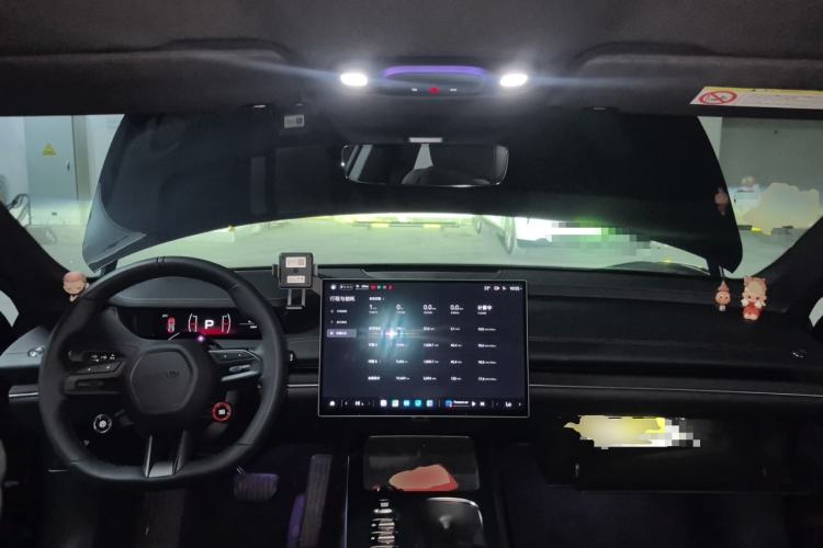 Used Xiaomi Auto SU7 2024 Rear-Drive Ultra-Long Range Advanced Pro-Level Intelligent Driving Version Center Console