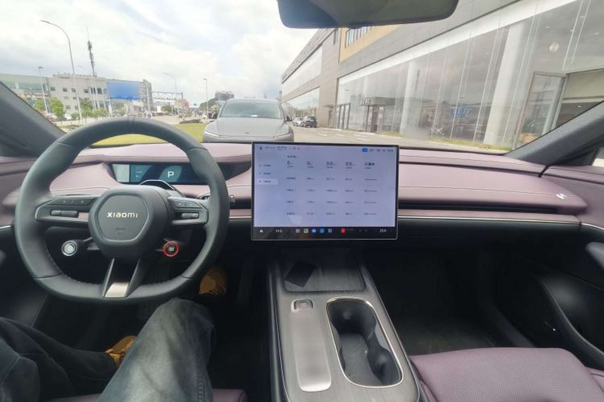 Used Xiaomi Auto SU7 2024 Rear-Drive Ultra-Long Range Advanced Pro-Level Intelligent Driving Version Center Console