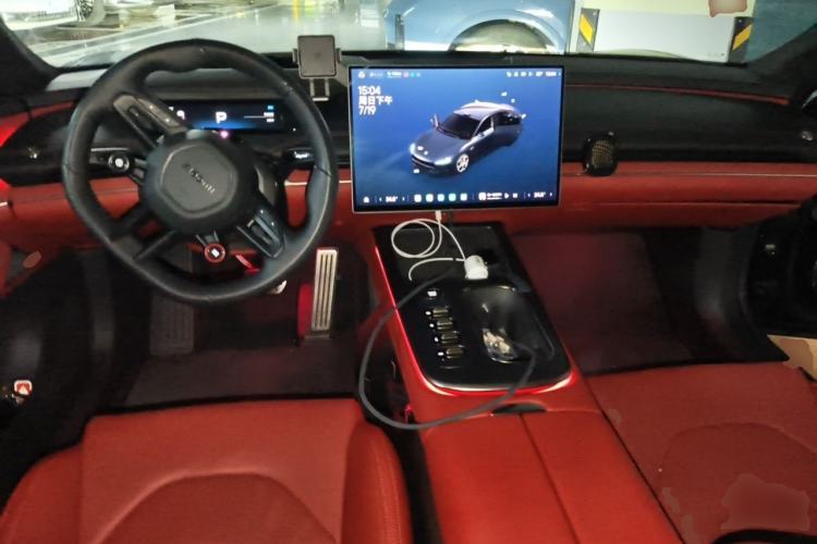 Used Xiaomi Auto SU7 2024 Four-Wheel Drive Ultra-Long Range Advanced Intelligent Driving Max Edition Center Console