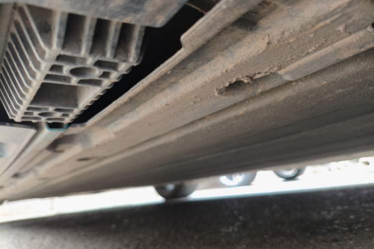 Used Xiaomi Auto SU7 2024 Rear-Drive Long-Range Intelligent Driving Version Chassis Front Right