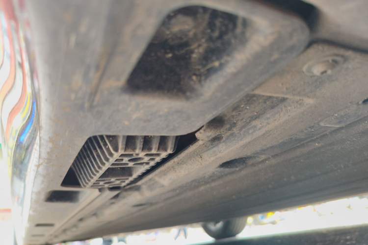 Used Xiaomi Auto SU7 2024 Rear-Drive Long-Range Intelligent Driving Version Chassis Rear Left