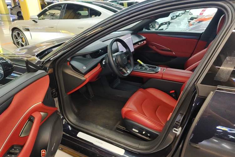 Used Xiaomi Auto SU7 2024 Rear-Drive Ultra-Long Range Advanced Pro-Level Intelligent Driving Version Driver Seat