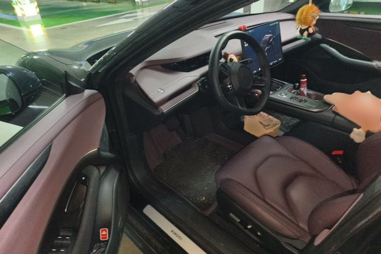 Used Xiaomi Auto SU7 2024 Rear-Drive Long-Range Intelligent Driving Version Driver Seat