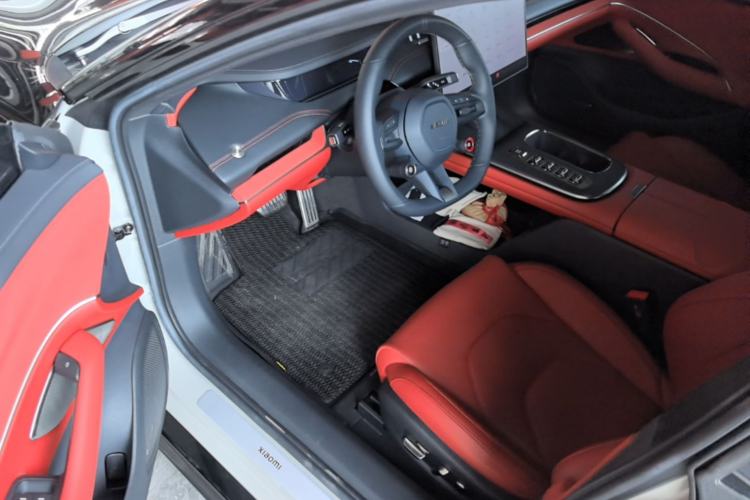 Used Xiaomi Auto SU7 2024 Four-Wheel Drive Ultra-Long Range Advanced Intelligent Driving Max Edition Driver Seat