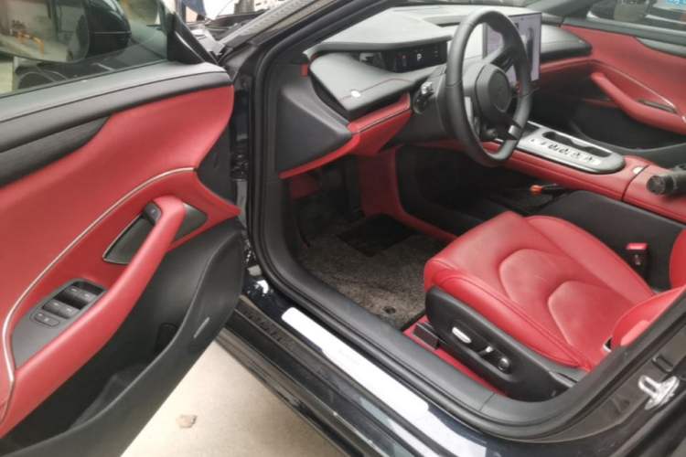 Used Xiaomi Auto SU7 2024 Rear-Drive Ultra-Long Range Advanced Pro-Level Intelligent Driving Version Driver Seat