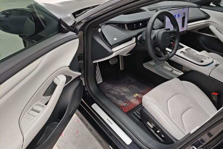 Used Xiaomi Auto SU7 2024 Four-Wheel Drive Ultra-Long Range Advanced Intelligent Driving Max Edition Driver Seat