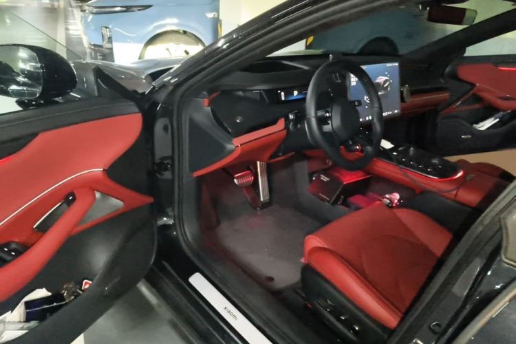 Used Xiaomi Auto SU7 2024 Four-Wheel Drive Ultra-Long Range Advanced Intelligent Driving Max Edition Driver Seat