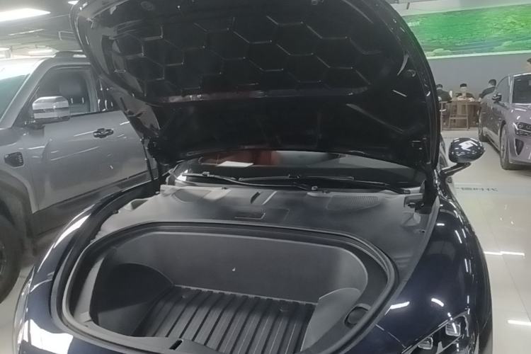 Used Xiaomi Auto SU7 2024 Rear-Drive Long-Range Intelligent Driving Version Engine Bay