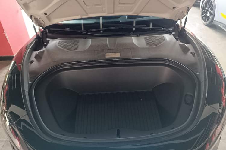 Used Xiaomi Auto SU7 2024 Four-Wheel Drive Ultra-Long Range Advanced Intelligent Driving Max Edition Engine Bay