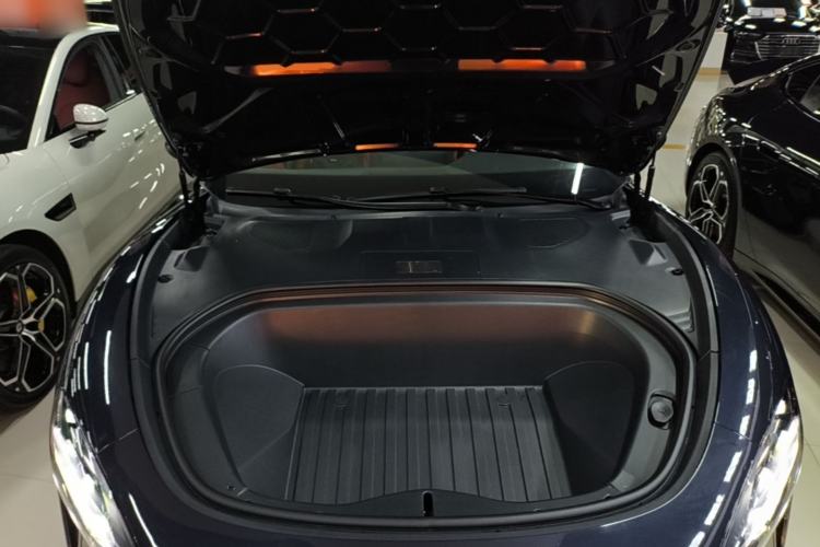 Used Xiaomi Auto SU7 2024 Rear-Drive Long-Range Intelligent Driving Version Engine Bay