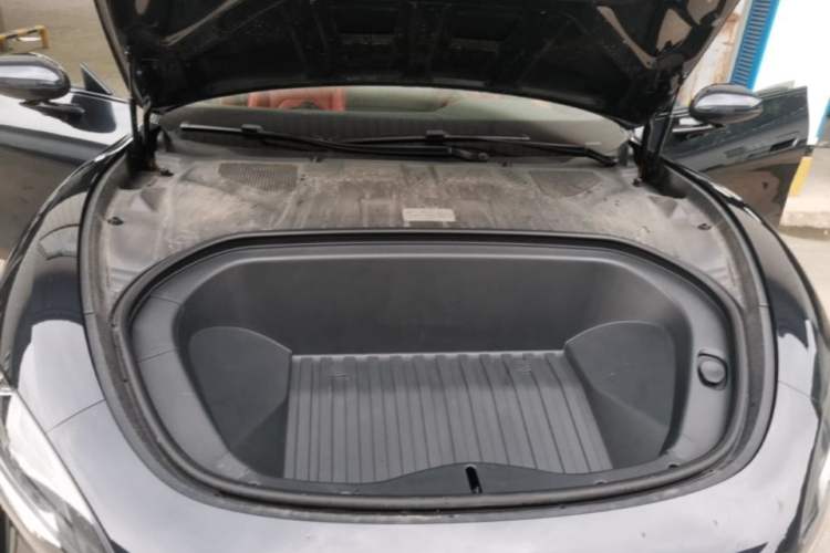 Used Xiaomi Auto SU7 2024 Rear-Drive Ultra-Long Range Advanced Pro-Level Intelligent Driving Version Engine Bay