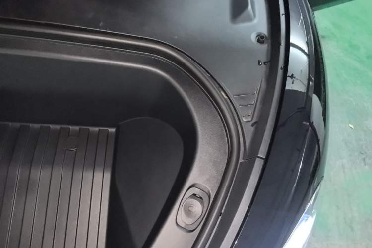 Used Xiaomi Auto SU7 2024 Rear-Drive Ultra-Long Range Advanced Pro-Level Intelligent Driving Version Engine Bay Left