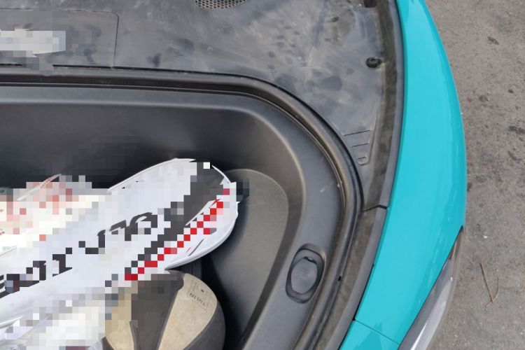 Used Xiaomi Auto SU7 2024 Rear-Drive Long-Range Intelligent Driving Version Engine Bay Left