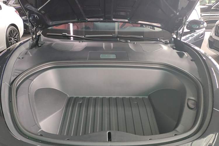 Used Xiaomi Auto SU7 2024 Rear-Drive Standard Founder Edition Engine Bay