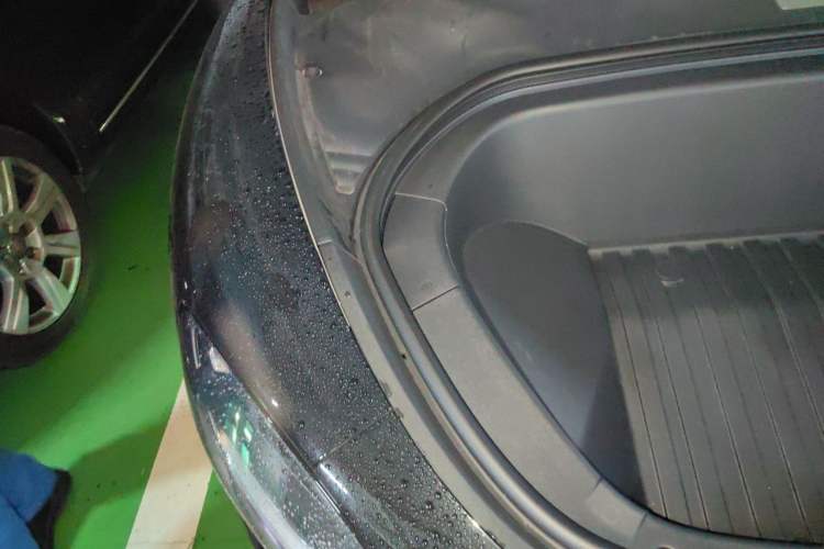 Used Xiaomi Auto SU7 2024 Four-Wheel Drive Ultra-Long Range Advanced Intelligent Driving Max Edition Engine Bay Right