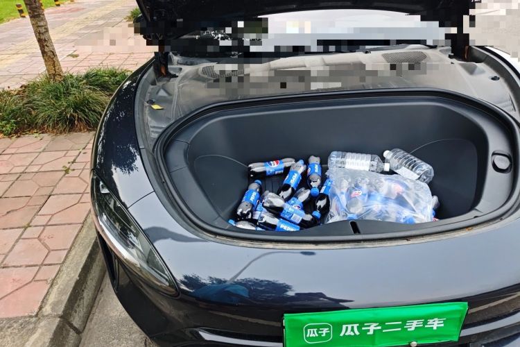 Used Xiaomi Auto SU7 2024 Rear-Drive Long-Range Intelligent Driving Version Engine Bay Right