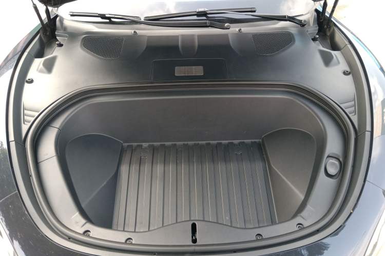 Used Xiaomi Auto SU7 2024 Four-Wheel-Drive Max Founder's Edition Engine Bay