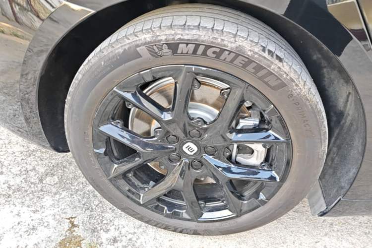 Used Xiaomi Auto SU7 2024 Rear-Drive Long-Range Intelligent Driving Version Exterior 2