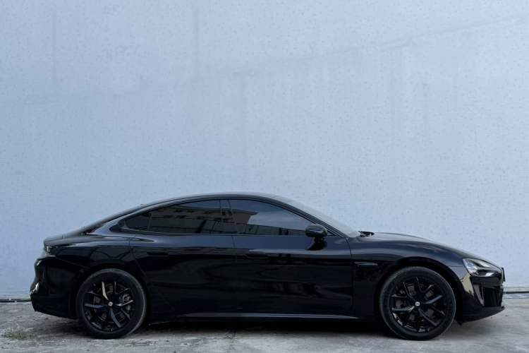 Used Xiaomi Auto SU7 2024 Rear-Drive Long-Range Intelligent Driving Version Exterior 4