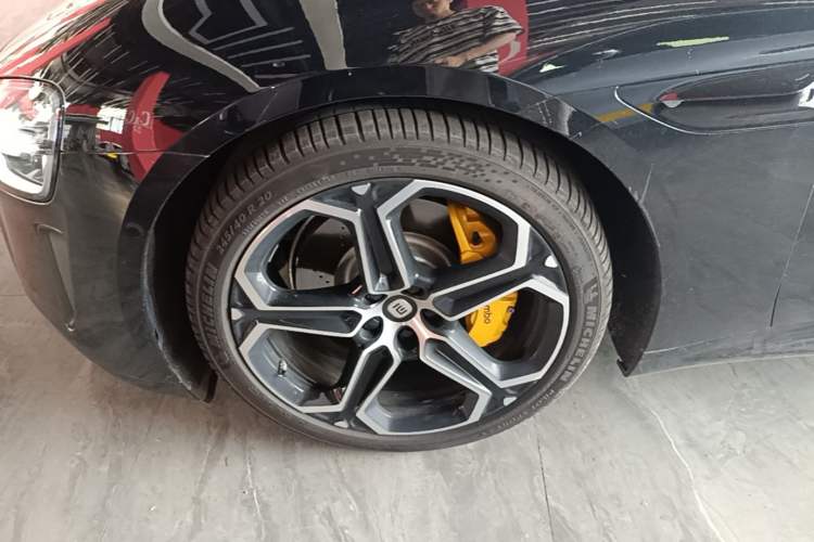 Used Xiaomi Auto SU7 2024 Four-Wheel Drive Ultra-Long Range Advanced Intelligent Driving Max Edition Exterior 4