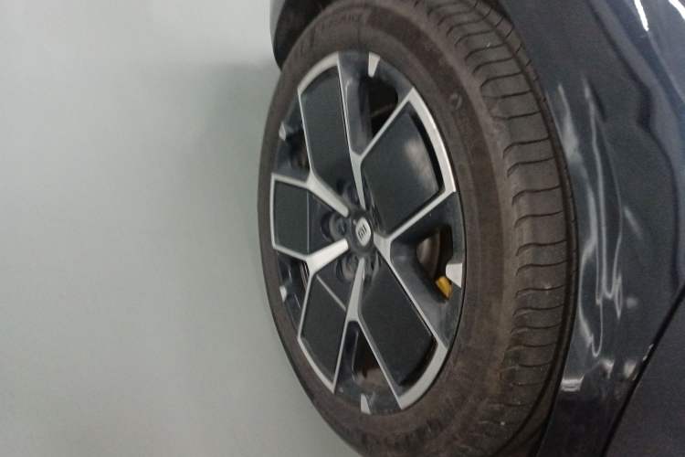 Used Xiaomi Auto SU7 2024 Four-Wheel Drive Ultra-Long Range Advanced Intelligent Driving Max Edition Exterior 5