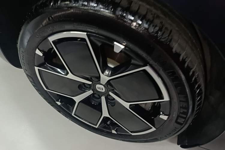 Used Xiaomi Auto SU7 2024 Rear-Drive Long-Range Intelligent Driving Version Exterior 5