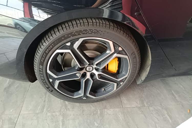 Used Xiaomi Auto SU7 2024 Four-Wheel Drive Ultra-Long Range Advanced Intelligent Driving Max Edition Exterior 5