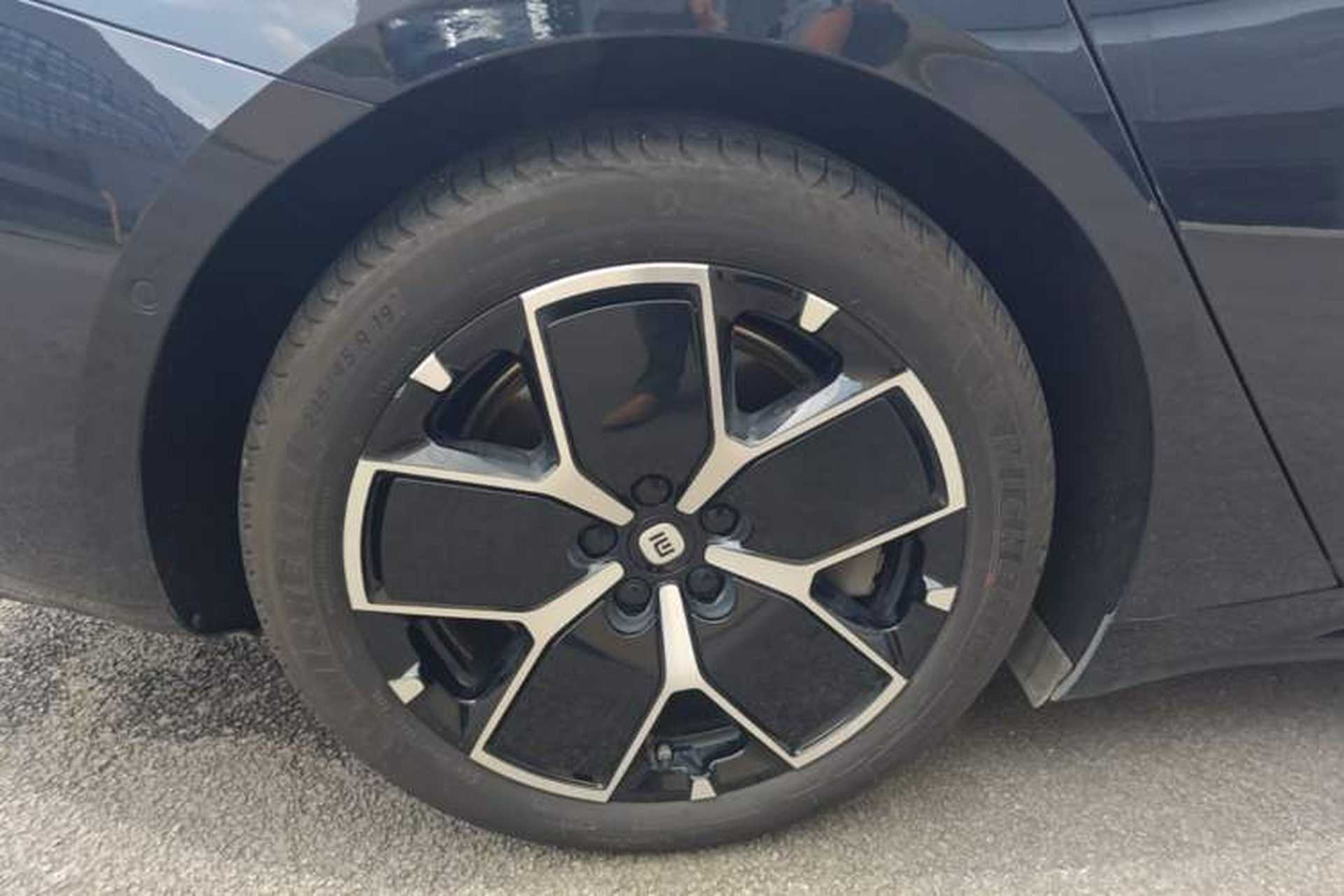 Used Xiaomi Auto SU7 2024 Rear-Drive Ultra-Long Range Advanced Pro-Level Intelligent Driving Version Exterior 5