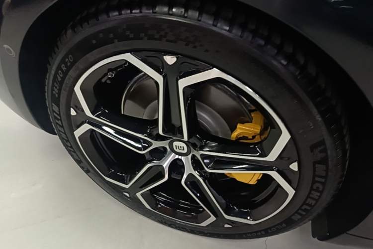 Used Xiaomi Auto SU7 2024 Four-Wheel Drive Ultra-Long Range Advanced Intelligent Driving Max Edition Exterior 5