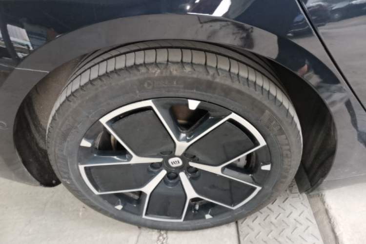 Used Xiaomi Auto SU7 2024 Rear-Drive Ultra-Long Range Advanced Pro-Level Intelligent Driving Version Exterior 5