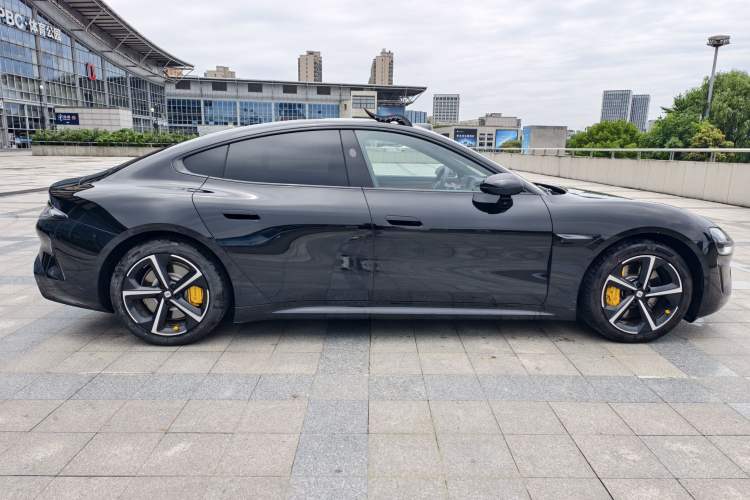 Used Xiaomi Auto SU7 2024 Four-Wheel Drive Ultra-Long Range Advanced Intelligent Driving Max Edition Exterior 6