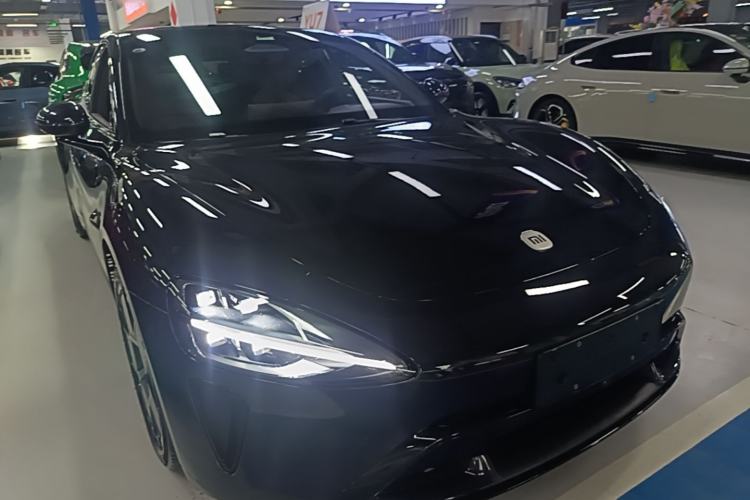 Used Xiaomi Auto SU7 2024 Rear-Drive Long-Range Intelligent Driving Version Front Right 45 Deg