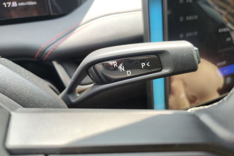 Used Xiaomi Auto SU7 2024 Rear-Drive Ultra-Long Range Advanced Pro-Level Intelligent Driving Version Gear Lever