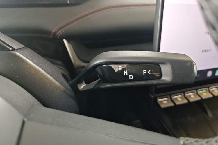 Used Xiaomi Auto SU7 2024 Four-Wheel Drive Ultra-Long Range Advanced Intelligent Driving Max Edition Gear Lever