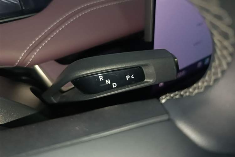 Used Xiaomi Auto SU7 2024 Rear-Drive Long-Range Intelligent Driving Version Gear Lever