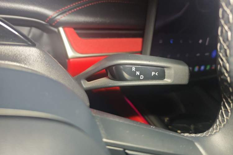 Used Xiaomi Auto SU7 2024 Four-Wheel Drive Ultra-Long Range Advanced Intelligent Driving Max Edition Gear Lever