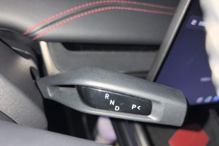 Used Xiaomi Auto SU7 2024 Rear-Drive Ultra-Long Range Advanced Pro-Level Intelligent Driving Version Gear Lever
