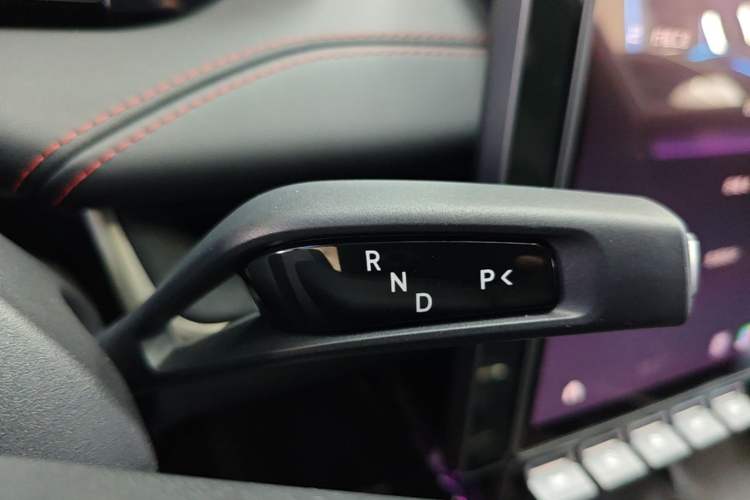 Used Xiaomi Auto SU7 2024 Four-Wheel Drive Ultra-Long Range Advanced Intelligent Driving Max Edition Gear Lever