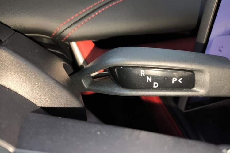 Used Xiaomi Auto SU7 2024 Rear-Drive Long-Range Intelligent Driving Version Gear Lever
