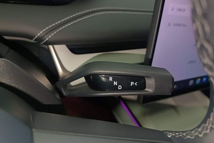 Used Xiaomi Auto SU7 2024 Four-Wheel Drive Ultra-Long Range Advanced Intelligent Driving Max Edition Gear Lever