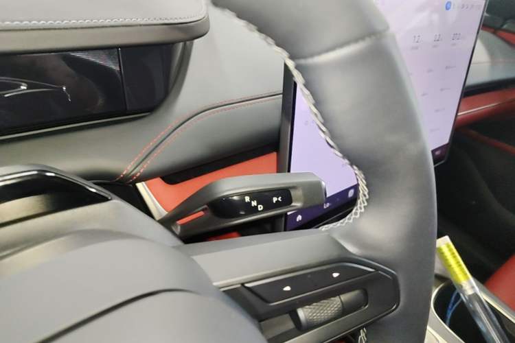 Used Xiaomi Auto SU7 2024 Four-Wheel Drive Ultra-Long Range Advanced Intelligent Driving Max Edition Gear Lever