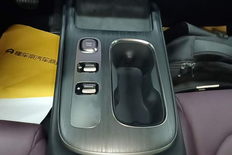 Used Xiaomi Auto SU7 2024 Rear-Drive Long-Range Intelligent Driving Version Gear Lever