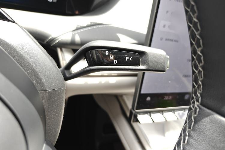 Used Xiaomi Auto SU7 2024 Four-Wheel Drive Ultra-Long Range Advanced Intelligent Driving Max Edition Gear Lever