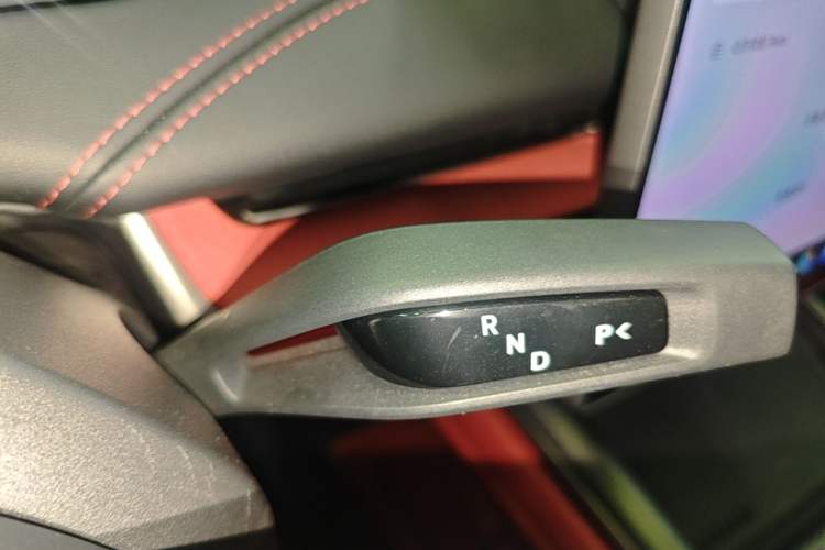 Used Xiaomi Auto SU7 2024 Four-Wheel-Drive Max Founder's Edition Gear Lever