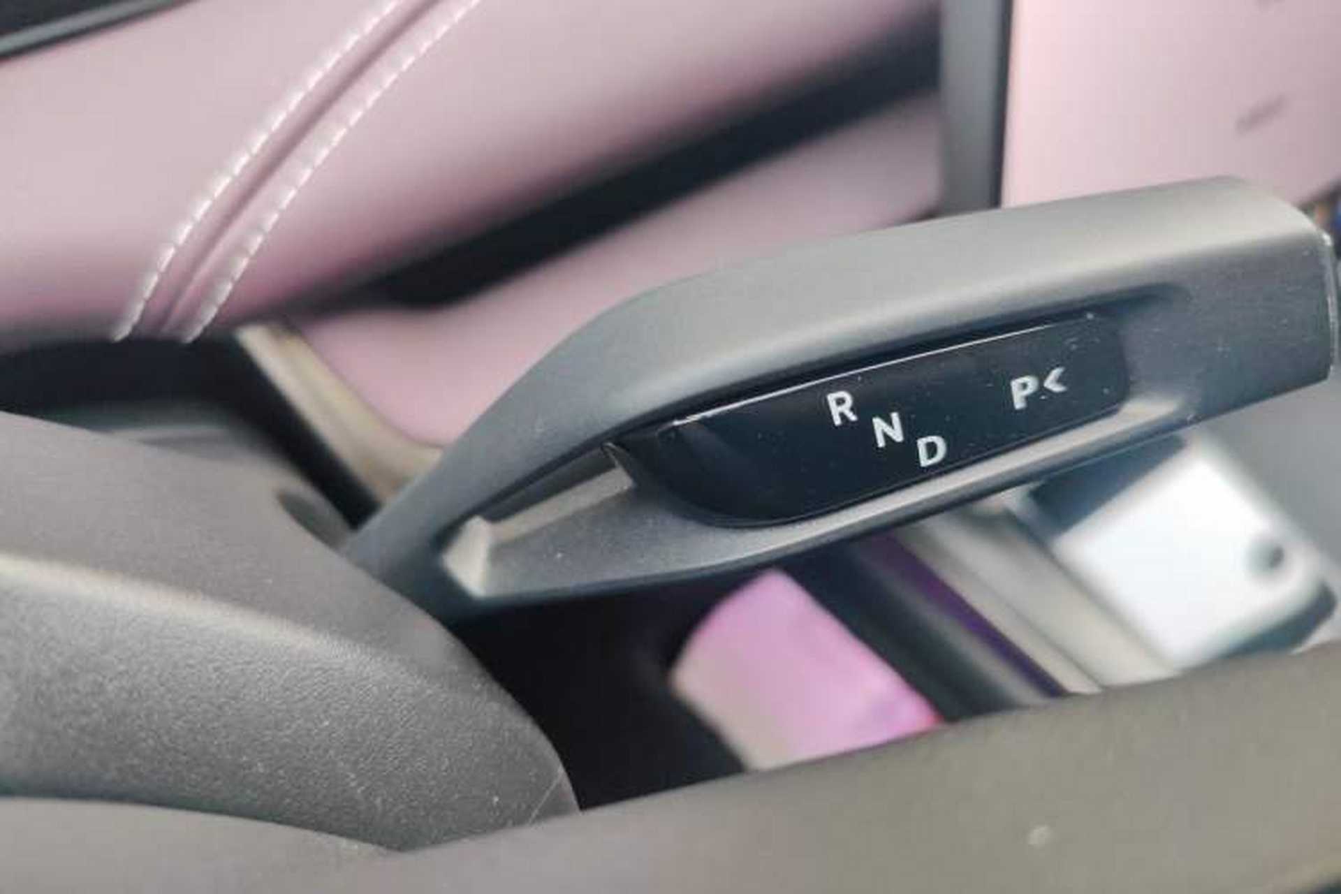 Used Xiaomi Auto SU7 2024 Four-Wheel Drive Ultra-Long Range Advanced Intelligent Driving Max Edition Gear Lever