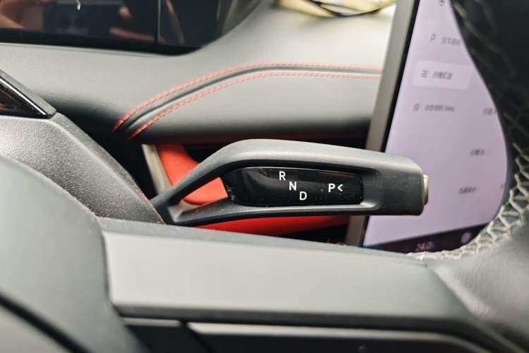 Used Xiaomi Auto SU7 2024 Four-Wheel Drive Ultra-Long Range Advanced Intelligent Driving Max Edition Gear Lever