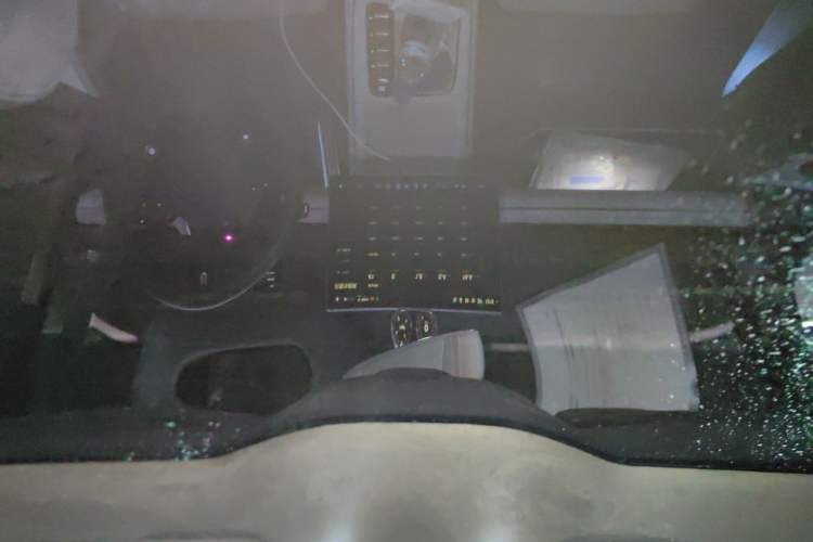 Used Xiaomi Auto SU7 2024 Four-Wheel Drive Ultra-Long Range Advanced Intelligent Driving Max Edition Headliner