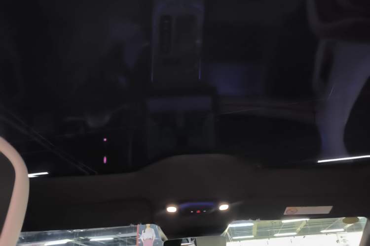Used Xiaomi Auto SU7 2024 Four-Wheel Drive Ultra-Long Range Advanced Intelligent Driving Max Edition Headliner