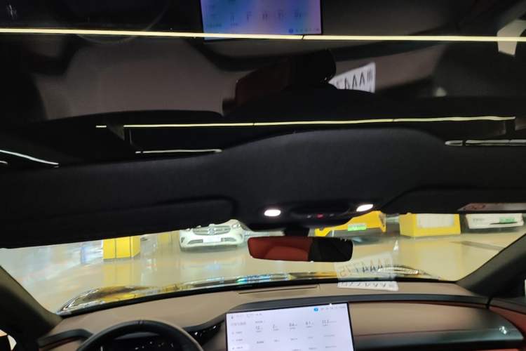 Used Xiaomi Auto SU7 2024 Rear-Drive Ultra-Long Range Advanced Pro-Level Intelligent Driving Version Headliner